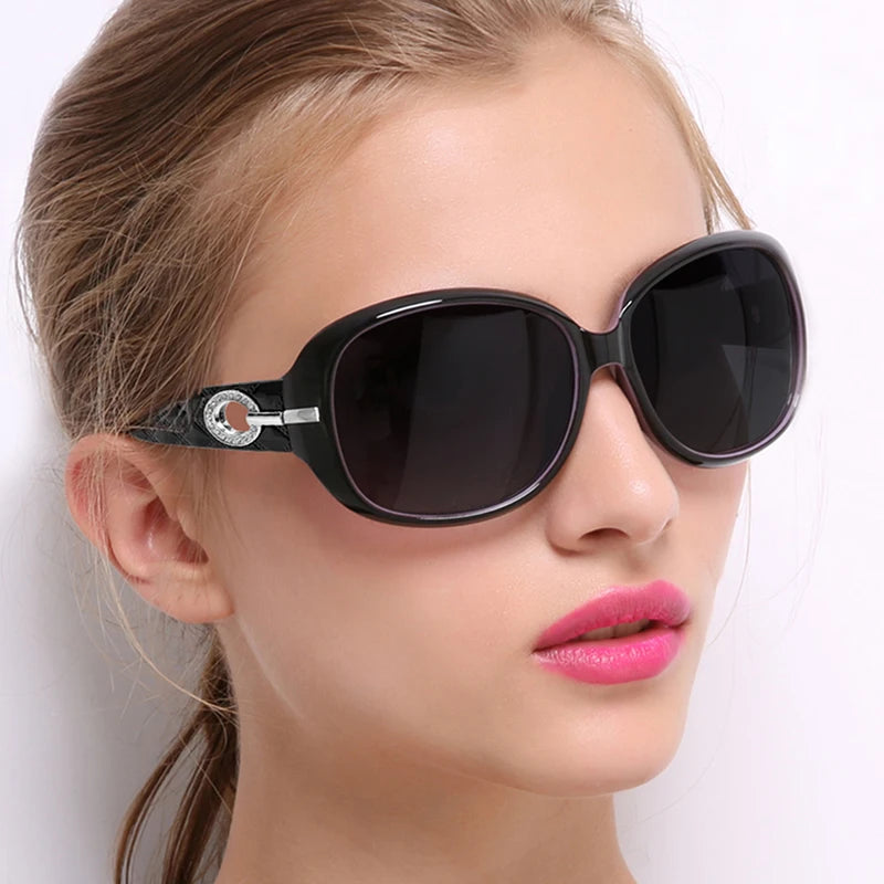 Women's UV400 Polarized Retro Butterfly Sunglasses for Fashion & Travel